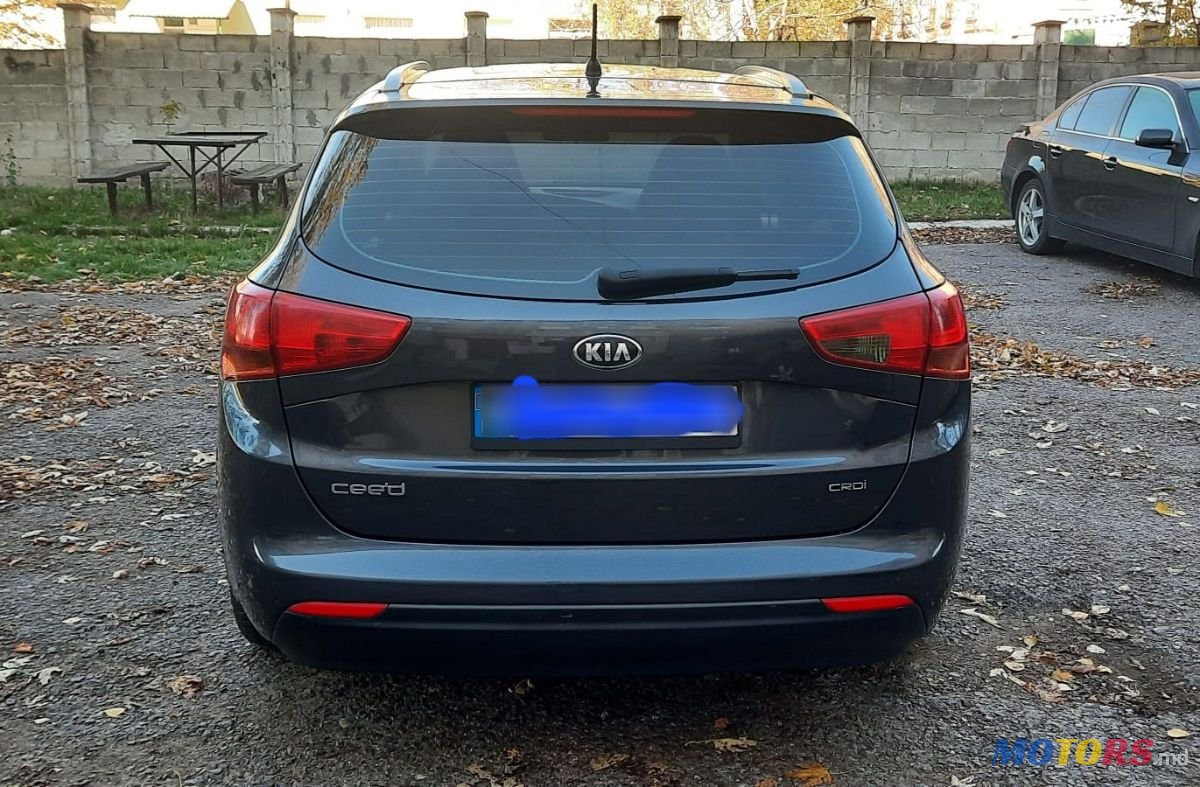 2012' Kia Ceed photo #3