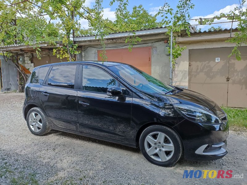 2012' Renault Scenic photo #4