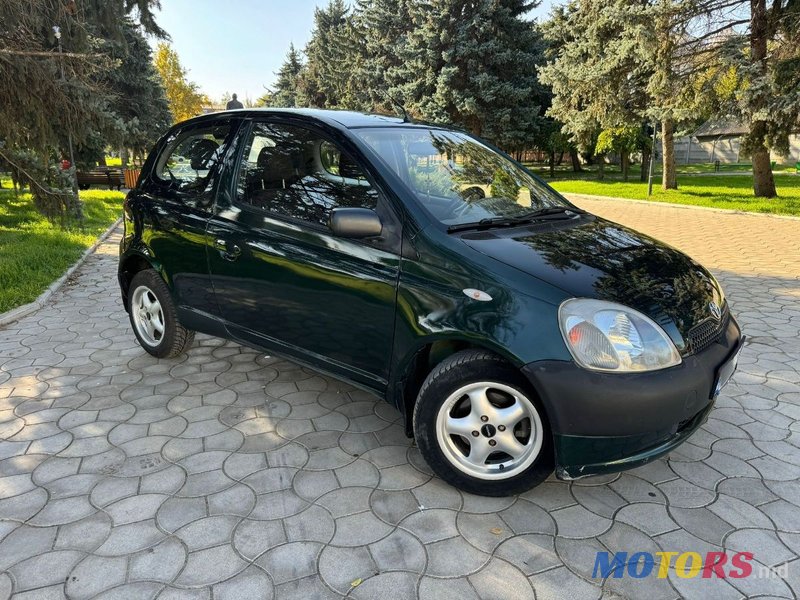 2002' Toyota Yaris photo #4