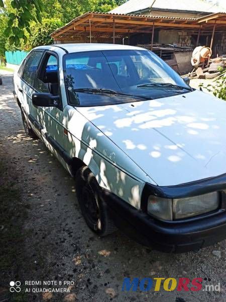 1991' Volkswagen Passat photo #2