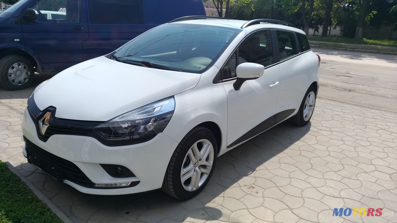 2019' Renault Clio photo #2