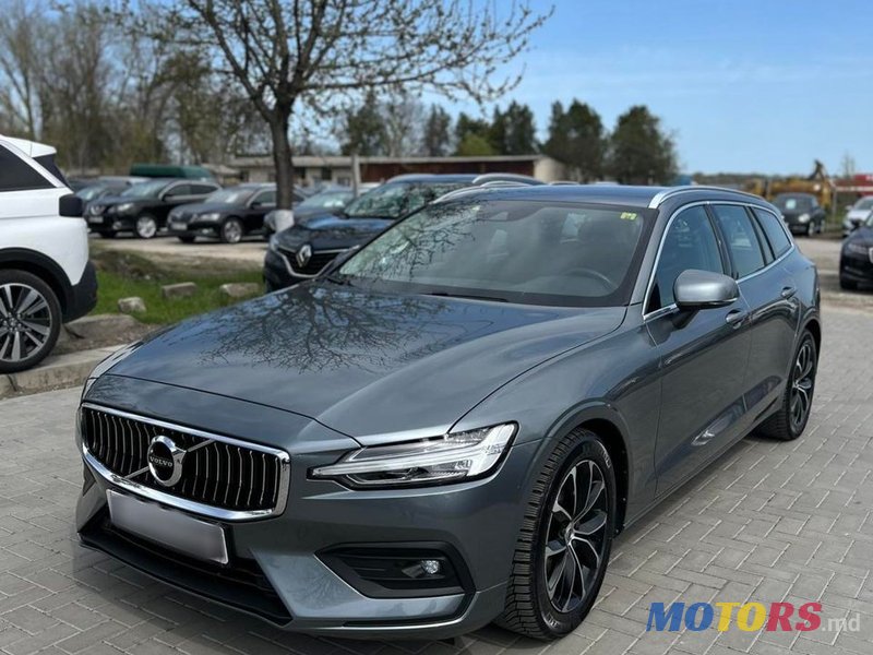 2020' Volvo V60 photo #1