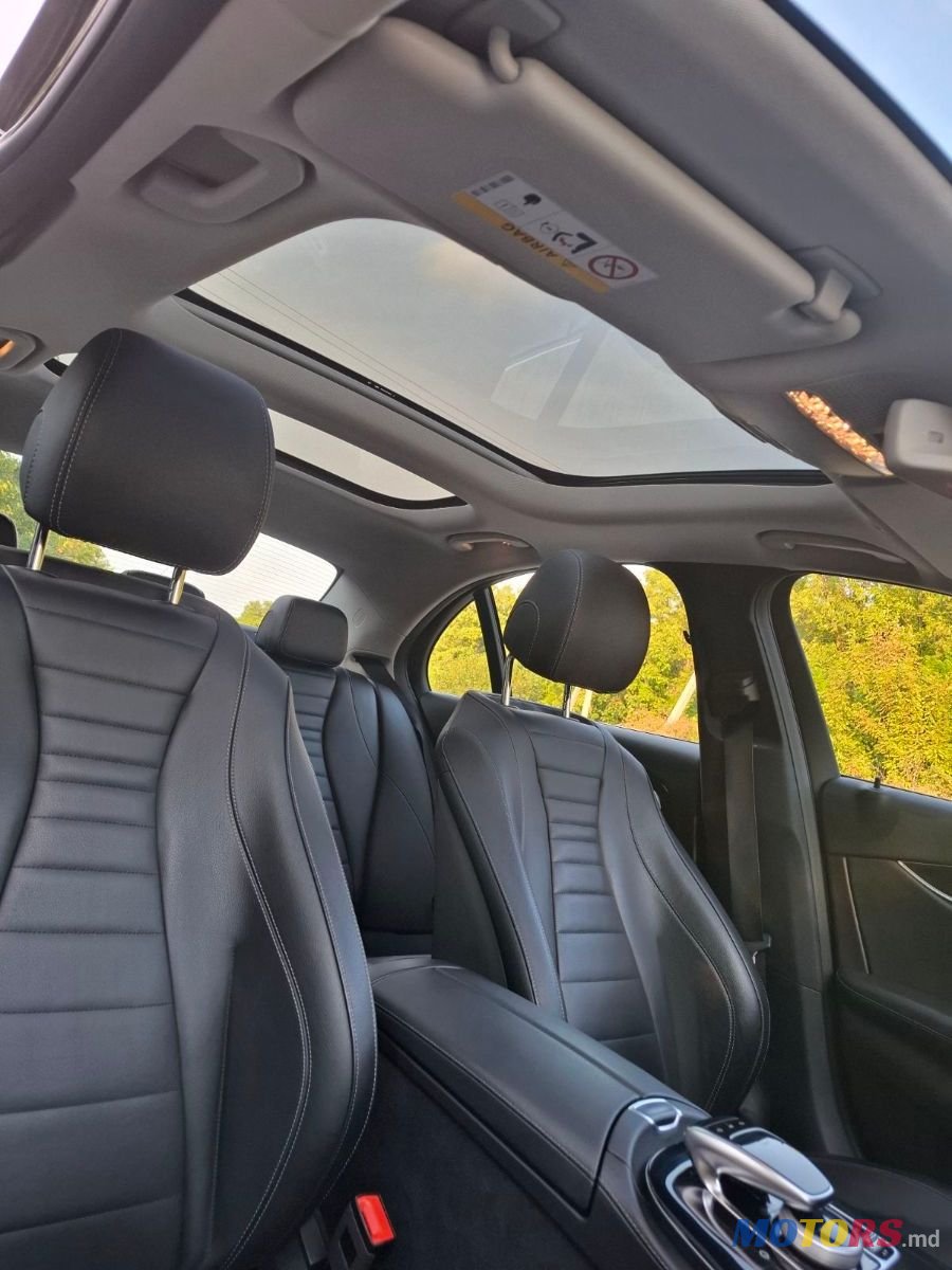 2018' Mercedes-Benz E-Class photo #3