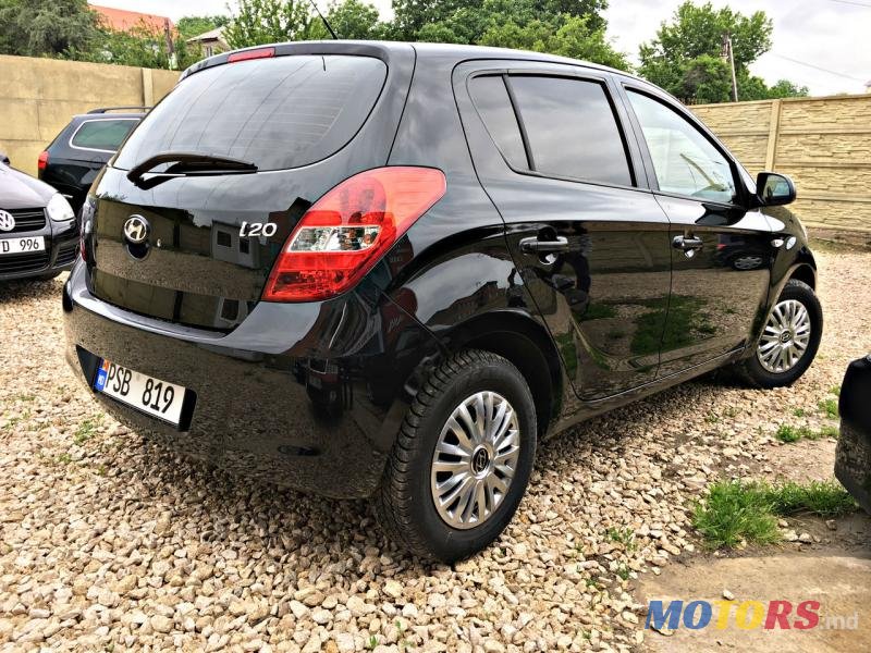 2009' Hyundai i20 photo #2