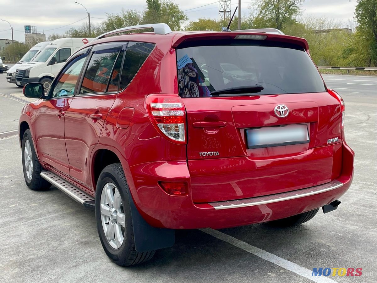 2011' Toyota RAV4 photo #4