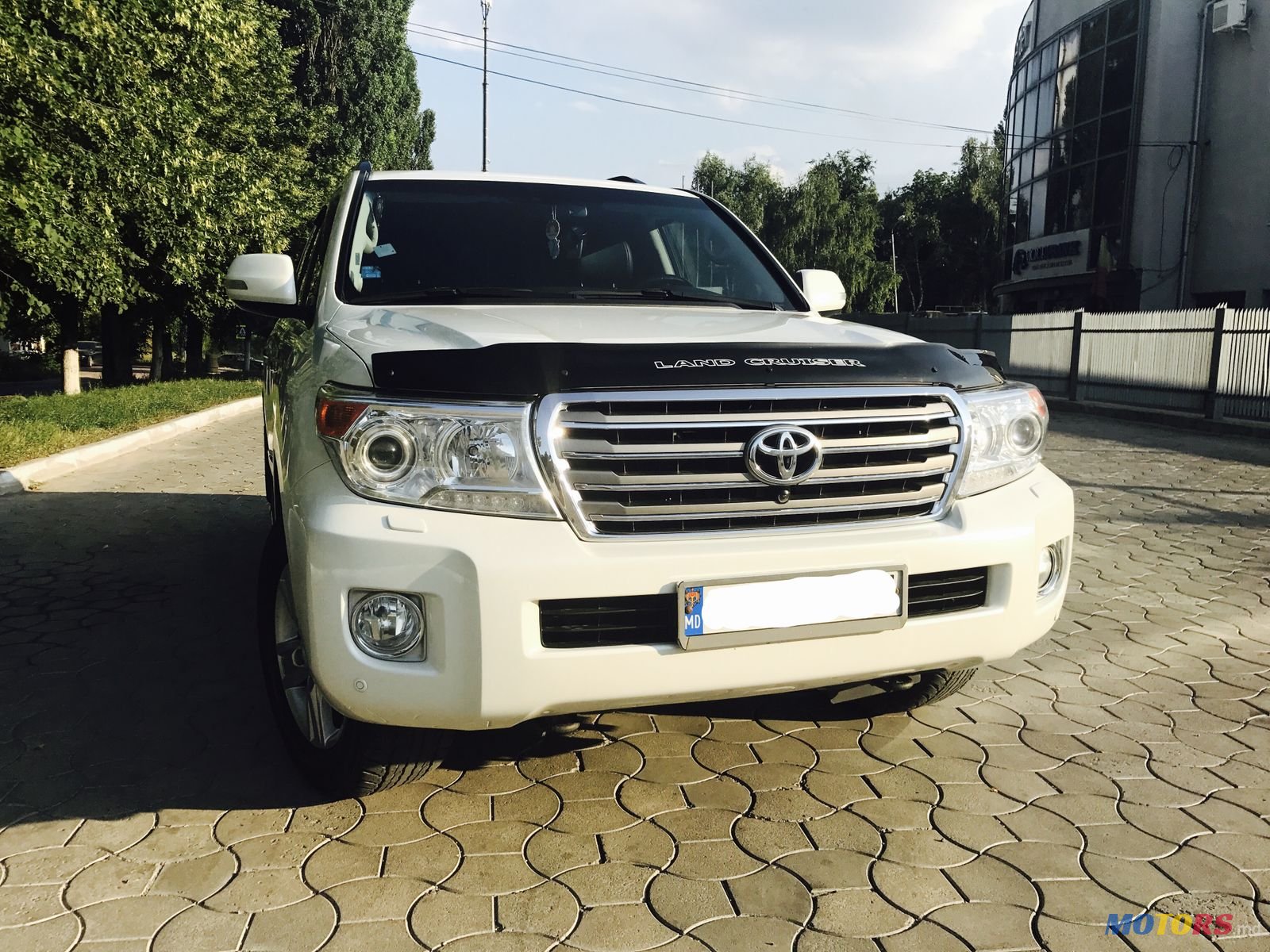 2013' Toyota Land Cruiser 200 photo #2