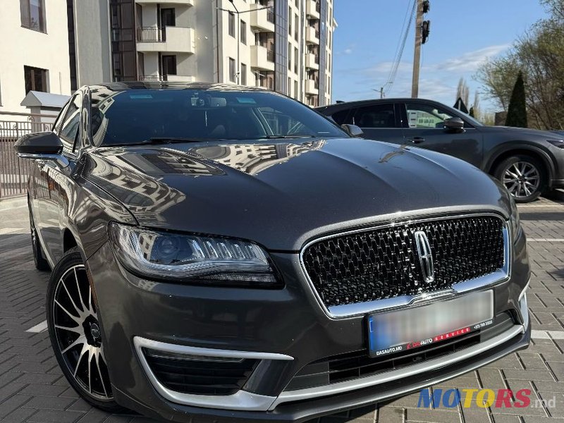 2017' Lincoln MKZ photo #3