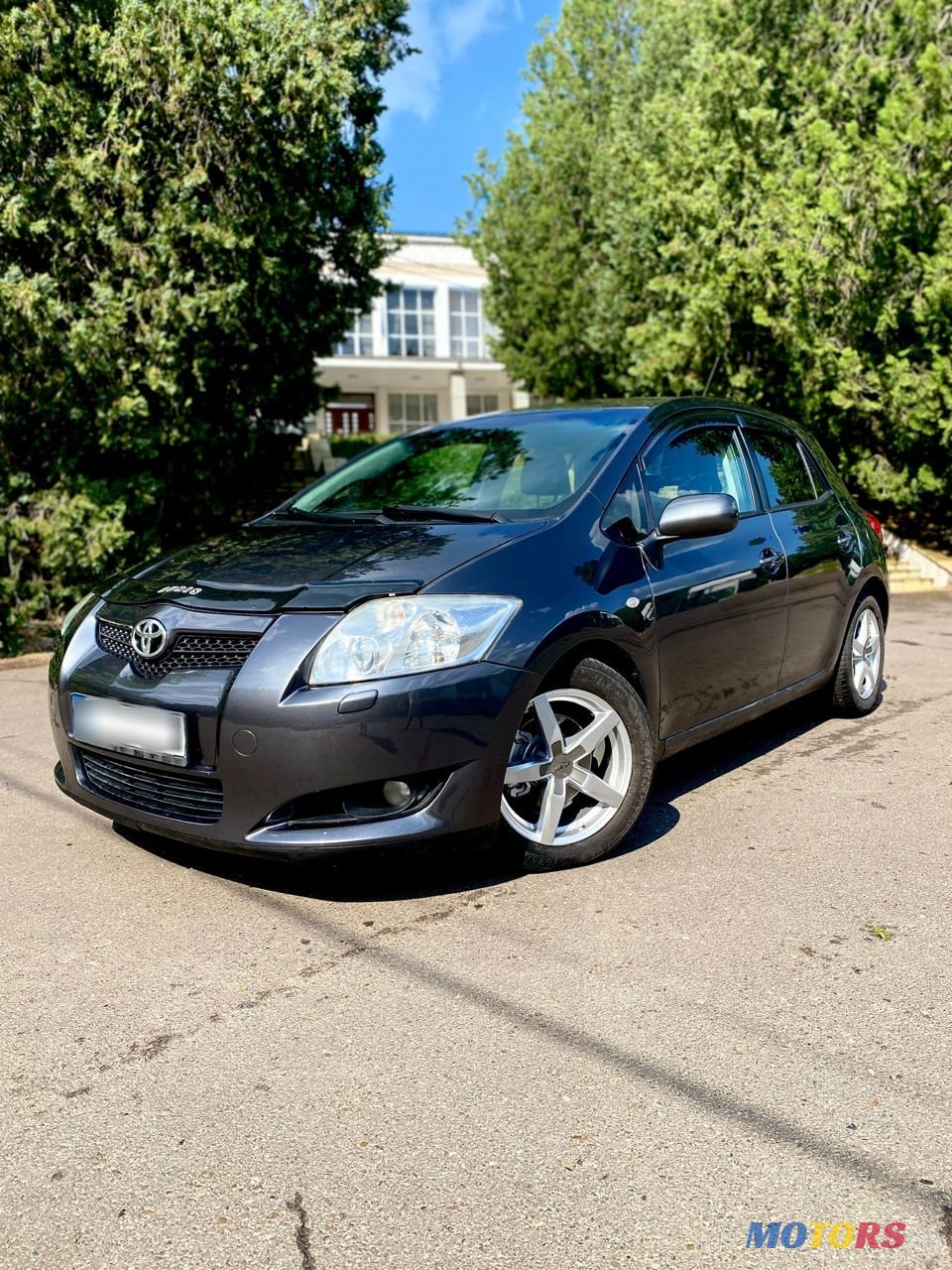 2008' Toyota Auris photo #2
