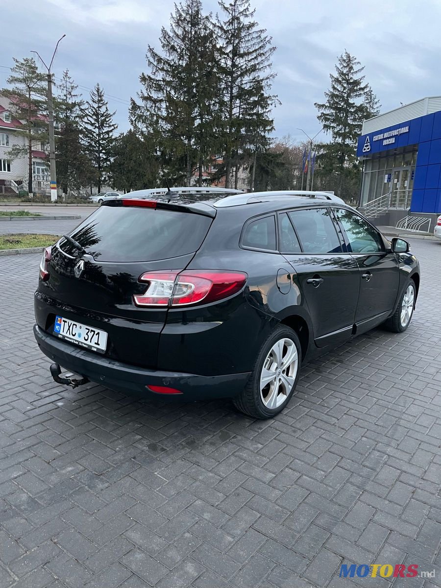 2012' Renault Megane photo #4