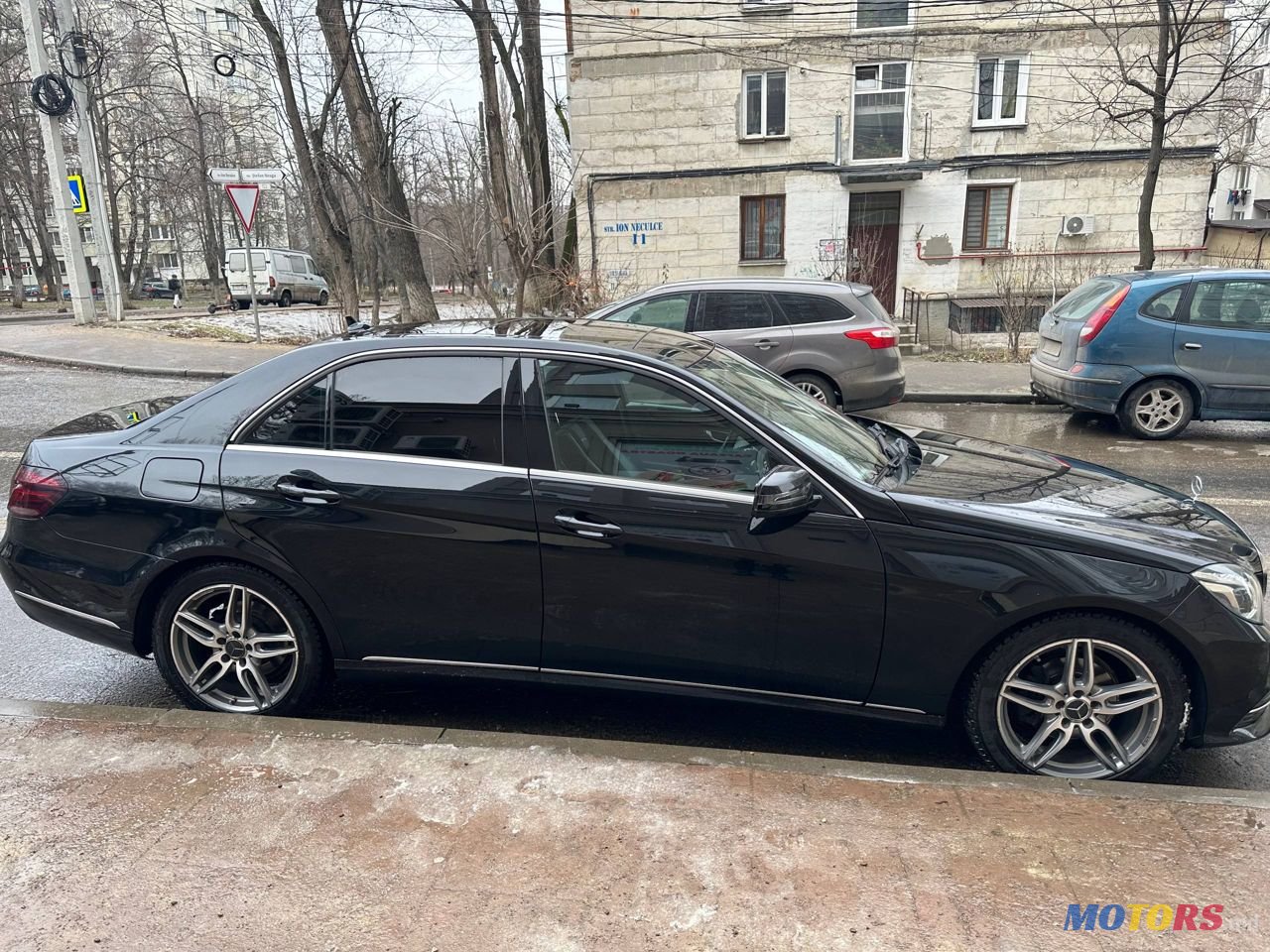 2013' Mercedes-Benz E-Class photo #4