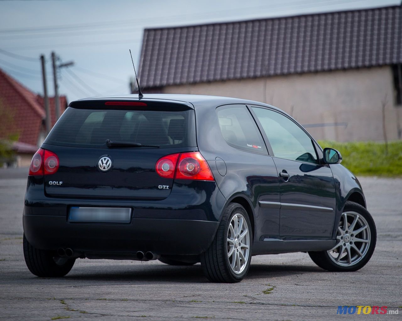 2005' Volkswagen Golf photo #4