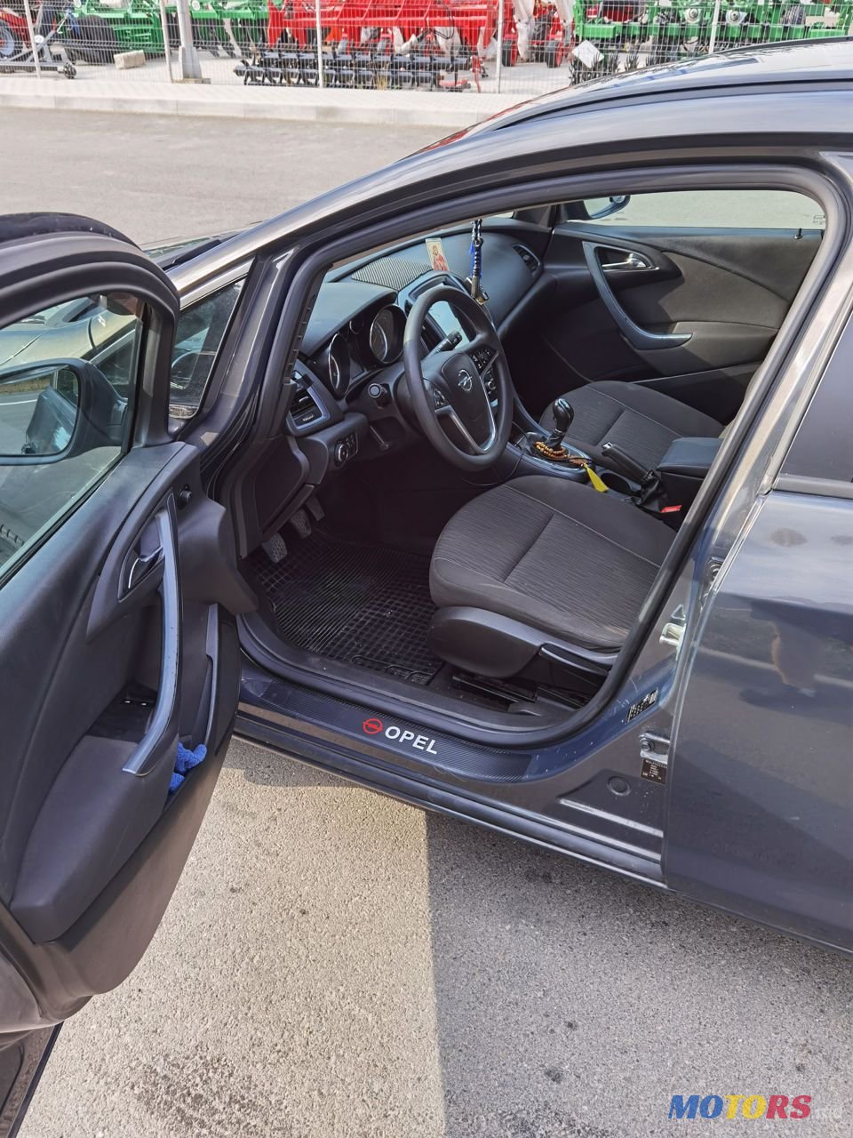 2013' Opel Astra photo #6