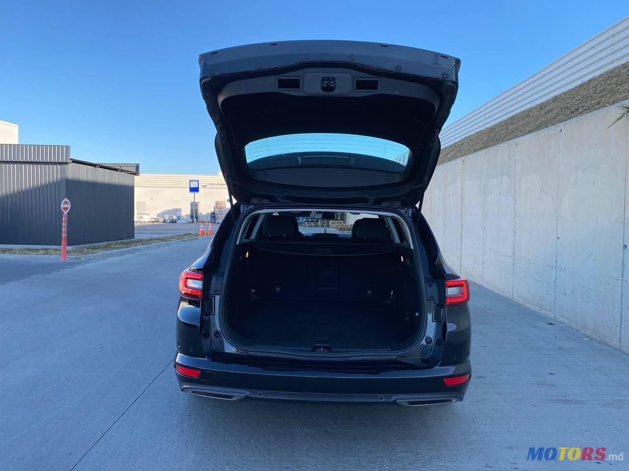 2017' Renault Talisman photo #5