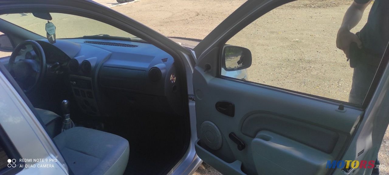 2007' Dacia Logan Mcv photo #5