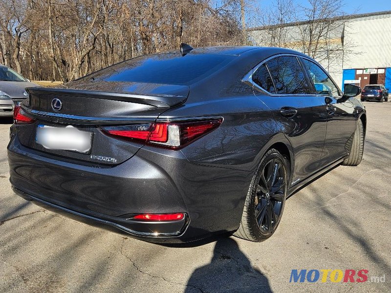 2022' Lexus Es Series photo #4