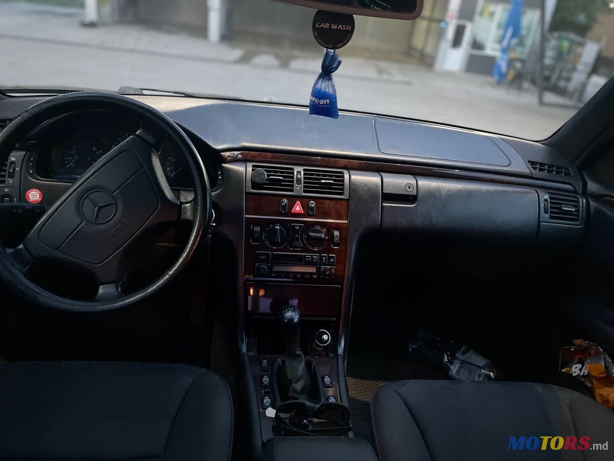 1997' Mercedes-Benz E Класс photo #4