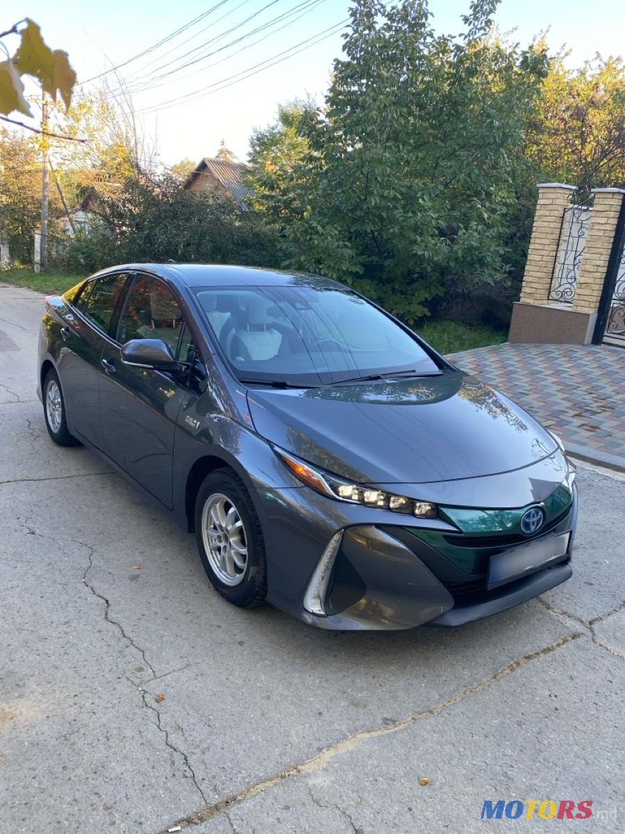 2016' Toyota Prius Prime photo #6