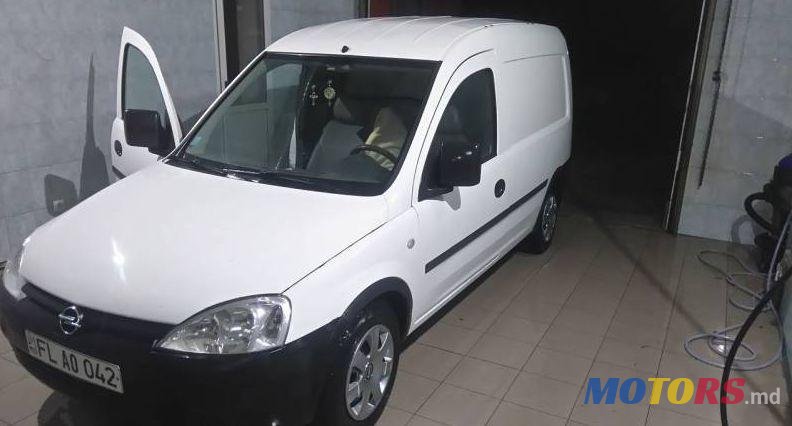 2004' Opel Combo photo #1