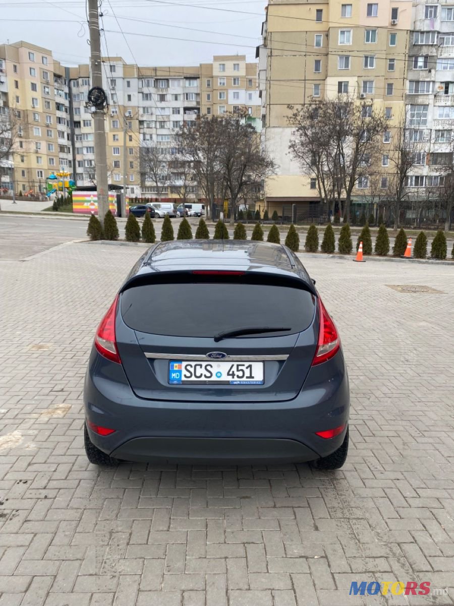 2011' Ford Fiesta photo #5