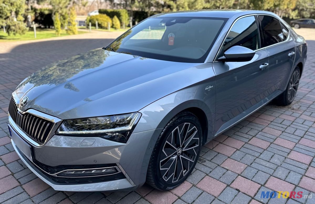 2019' Skoda Superb photo #4