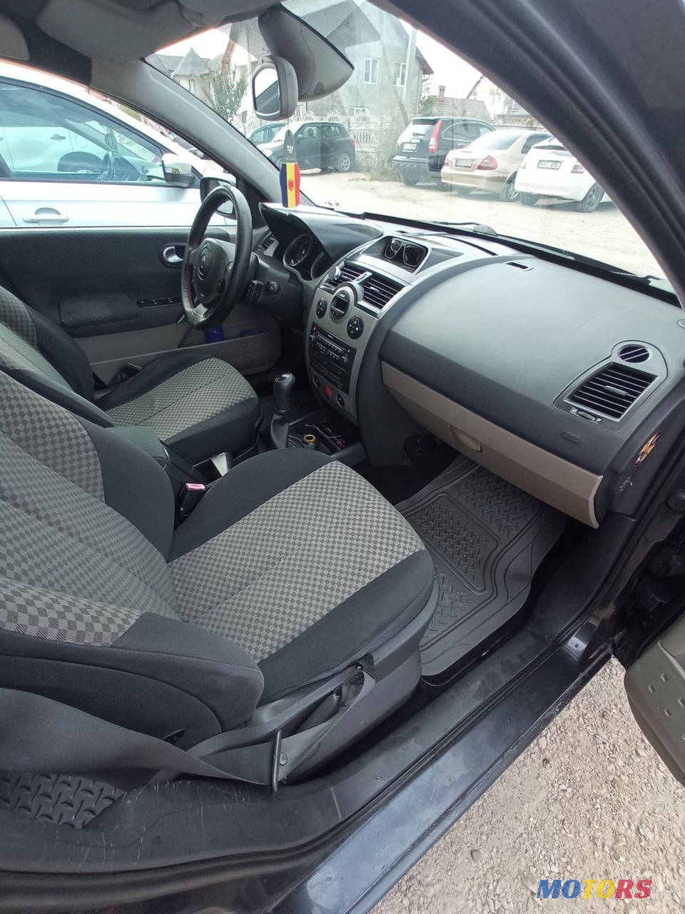 2004' Renault Megane photo #4