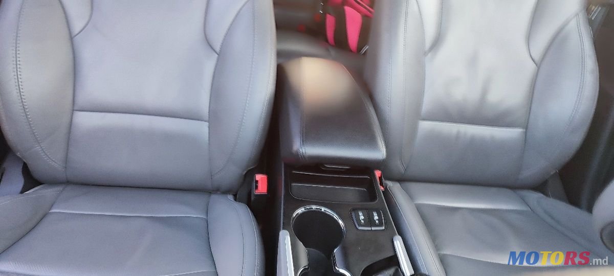 2011' Hyundai Sonata photo #4