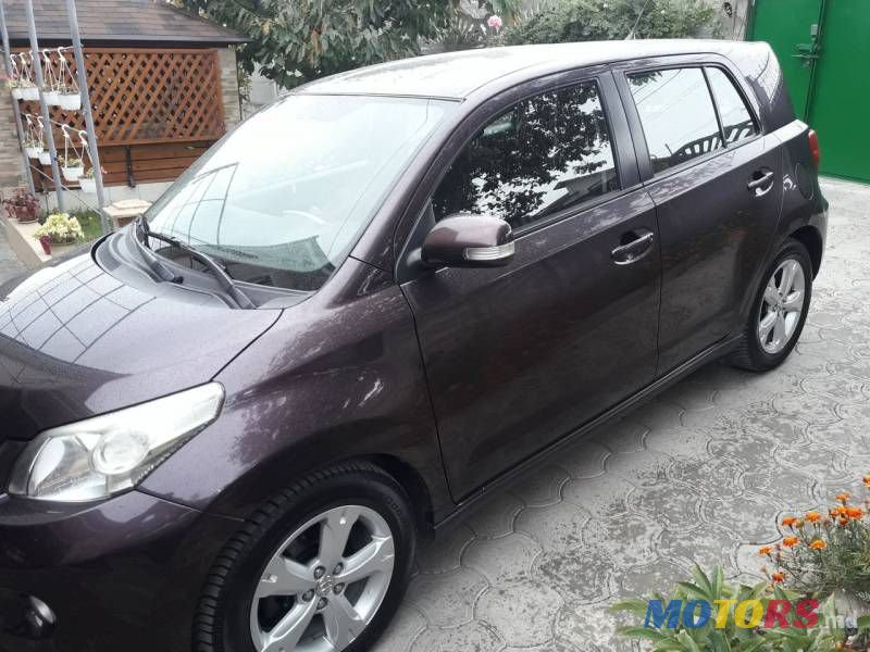 2009' Toyota Urban Cruiser photo #1