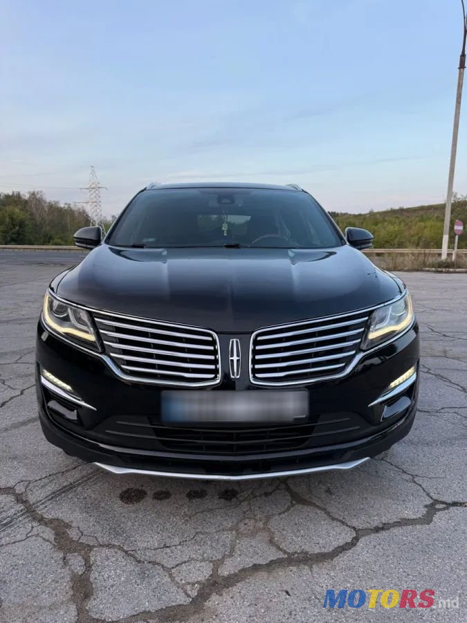 2017' Lincoln MKC photo #2
