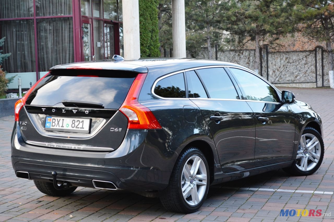 2015' Volvo V60 photo #4