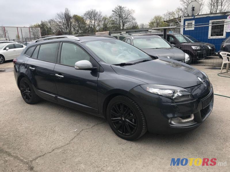 2014' Renault Megane photo #2