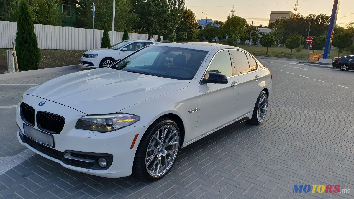 2015' BMW 5 Series photo #2