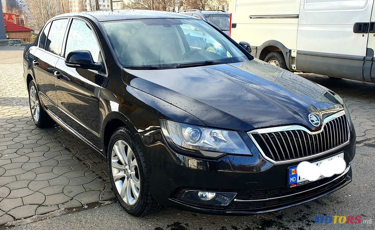 2013' Skoda Superb photo #1