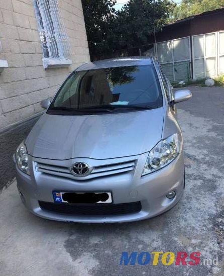 2010' Toyota Auris photo #1
