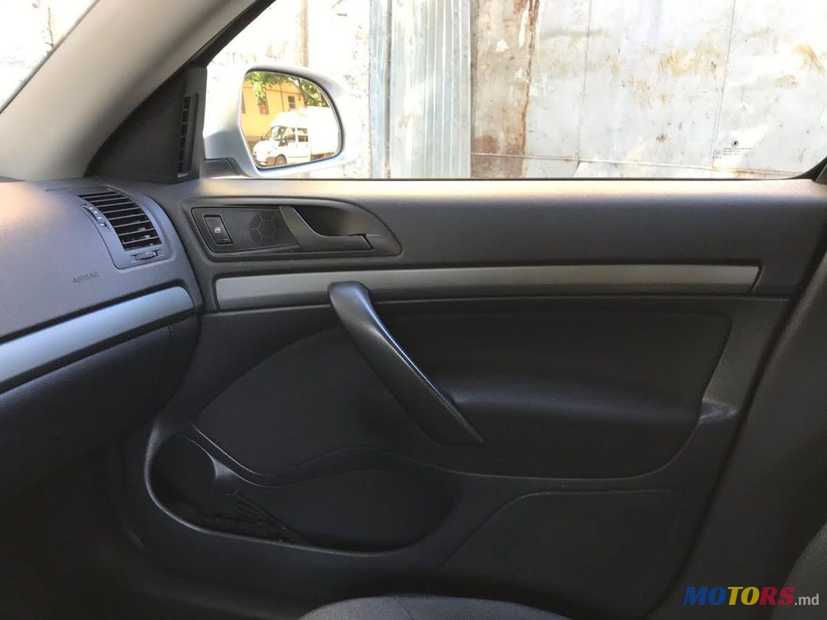 2011' Skoda Octavia photo #5