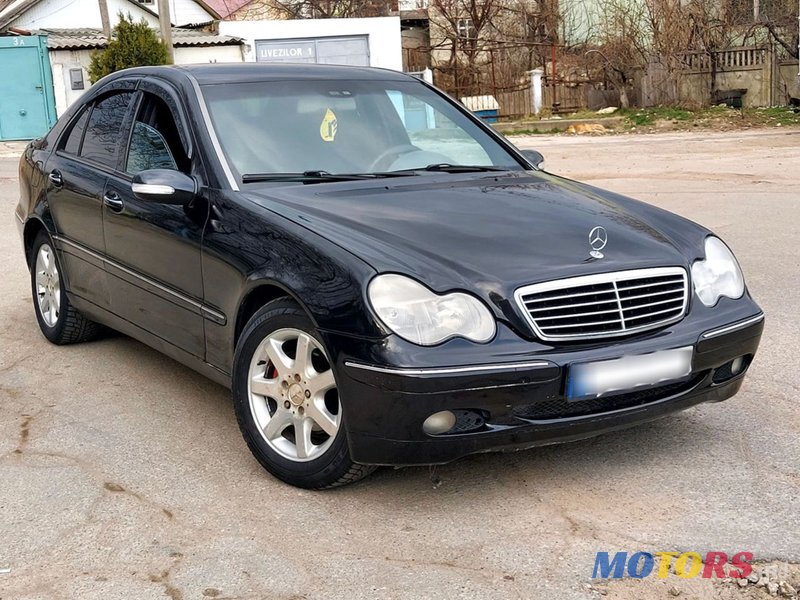 2002' Mercedes-Benz C Класс photo #2