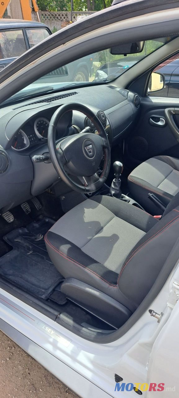 2012' Dacia Duster photo #5