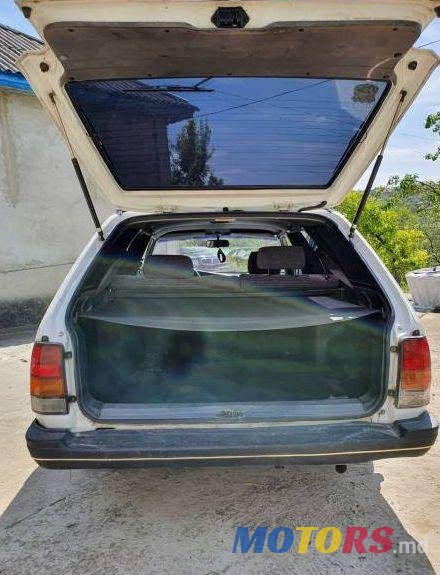 1993' Toyota Carina photo #4