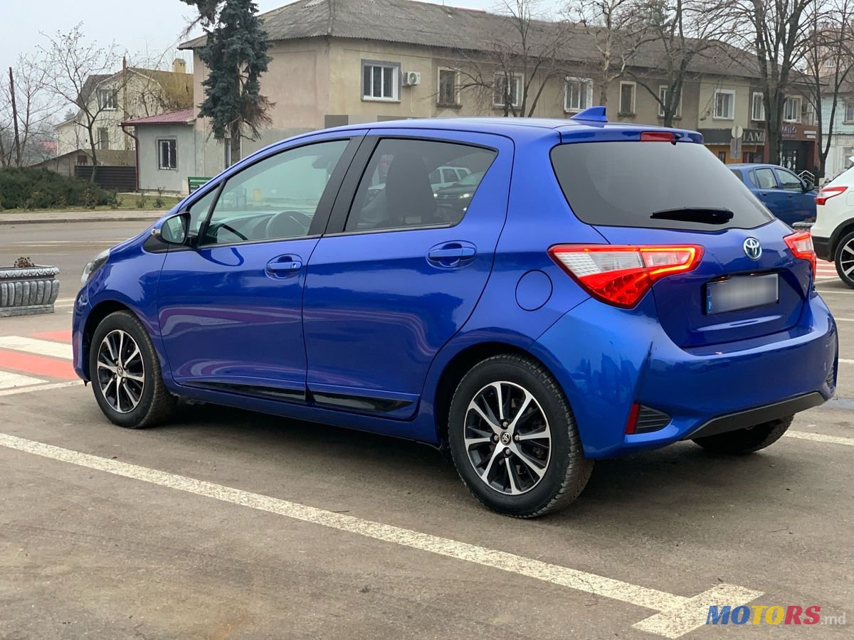 2020' Toyota Yaris photo #4
