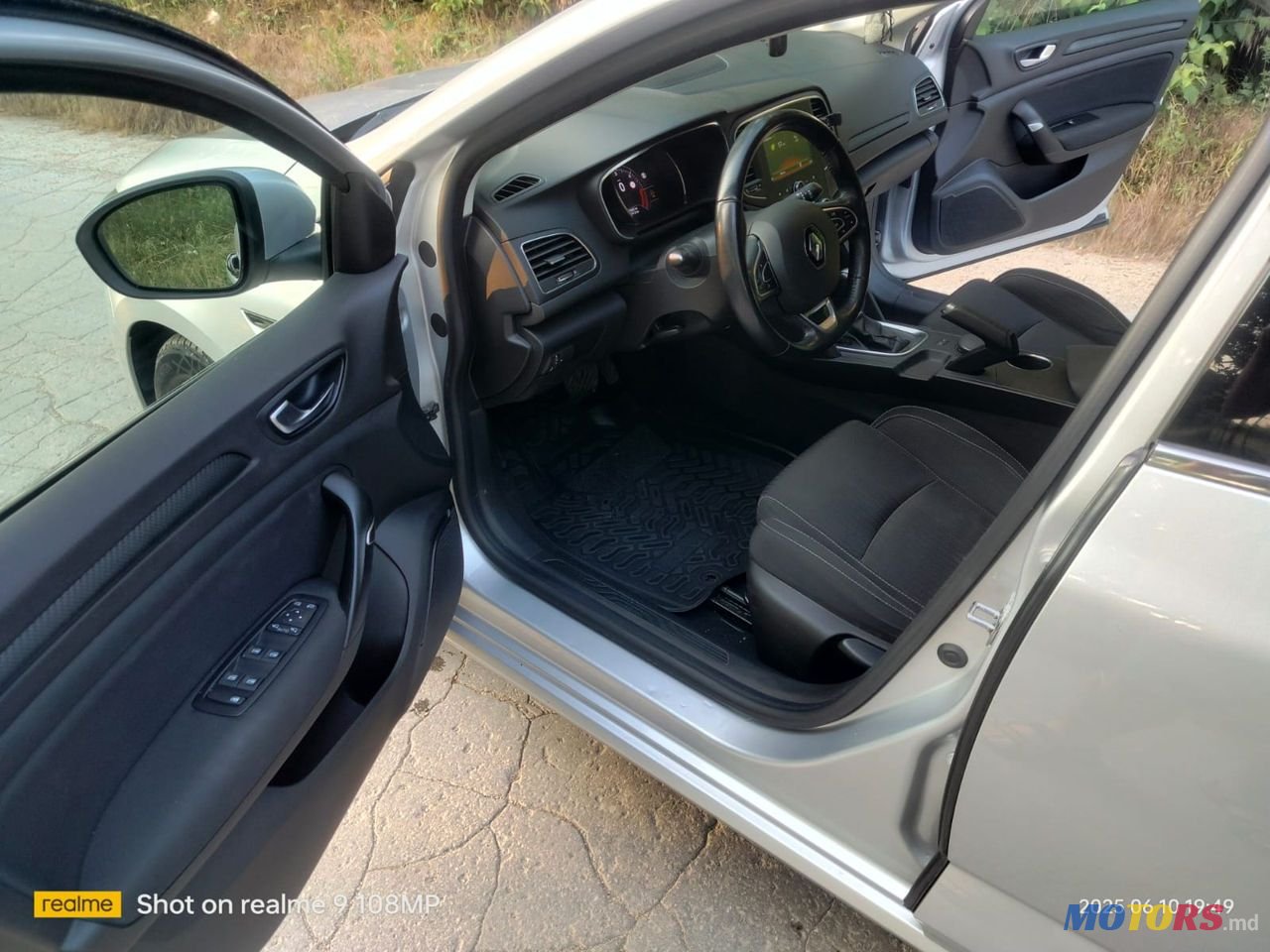 2018' Renault Megane photo #5