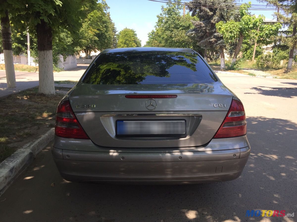 2003' Mercedes-Benz E Класс photo #2