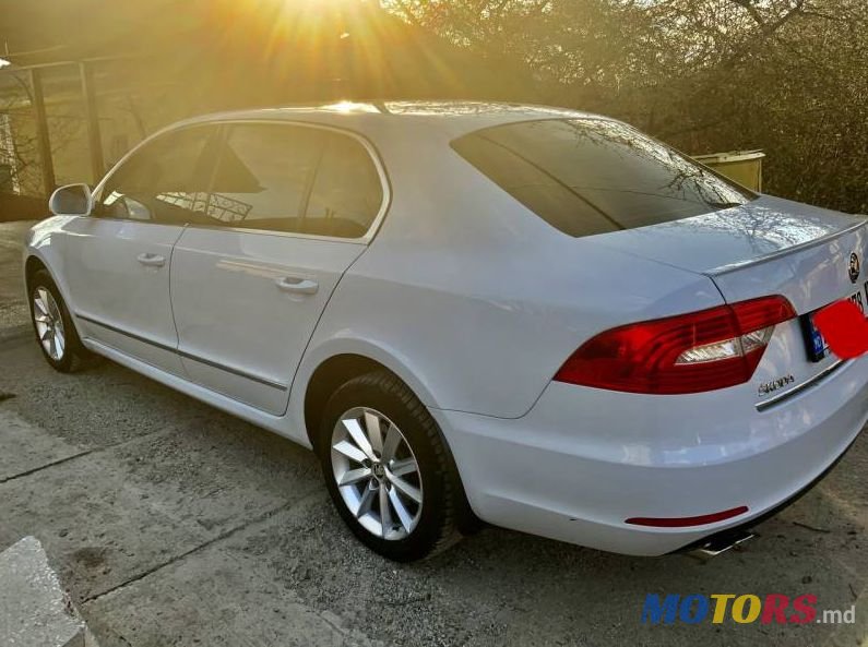 2014' Skoda Superb photo #4
