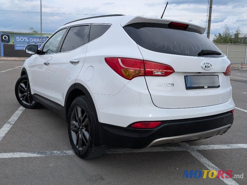 2014' Hyundai Santa Fe photo #3