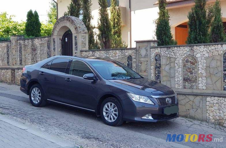 2014' Toyota Camry photo #1