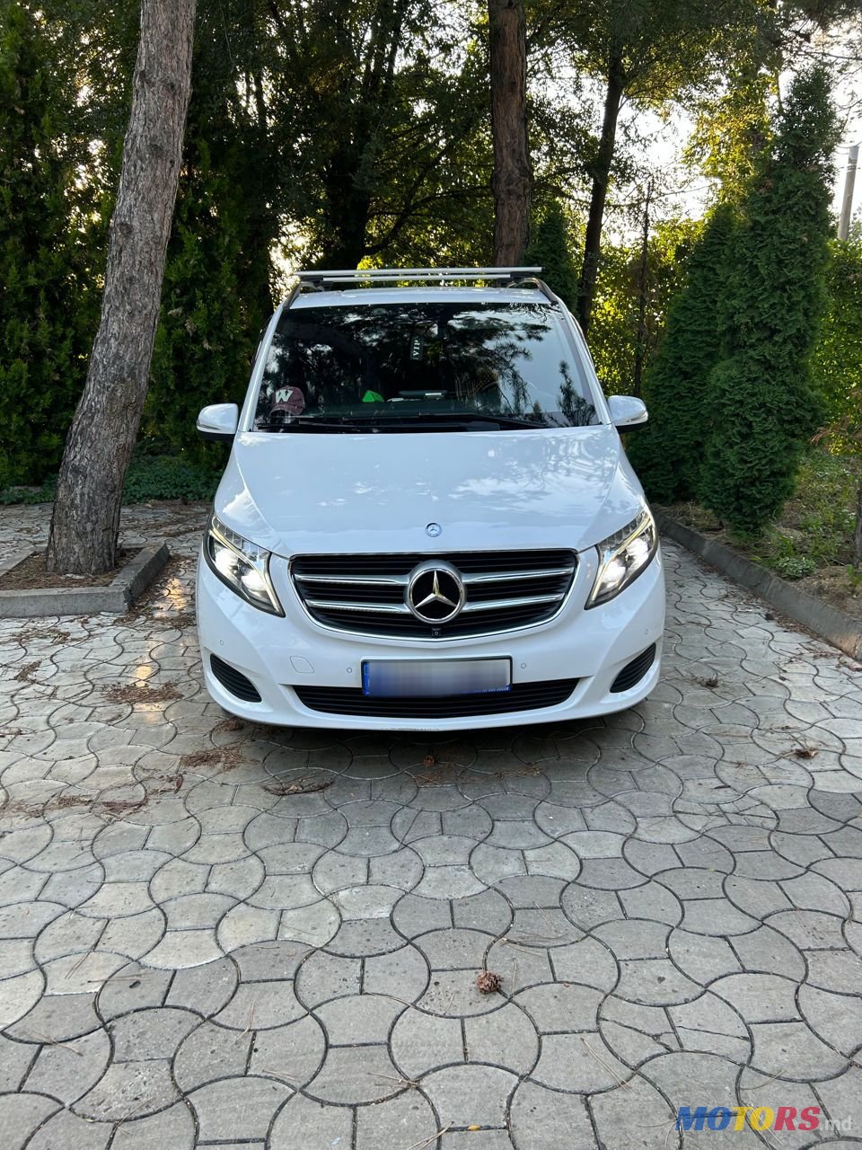 2015' Mercedes-Benz V Класс photo #2
