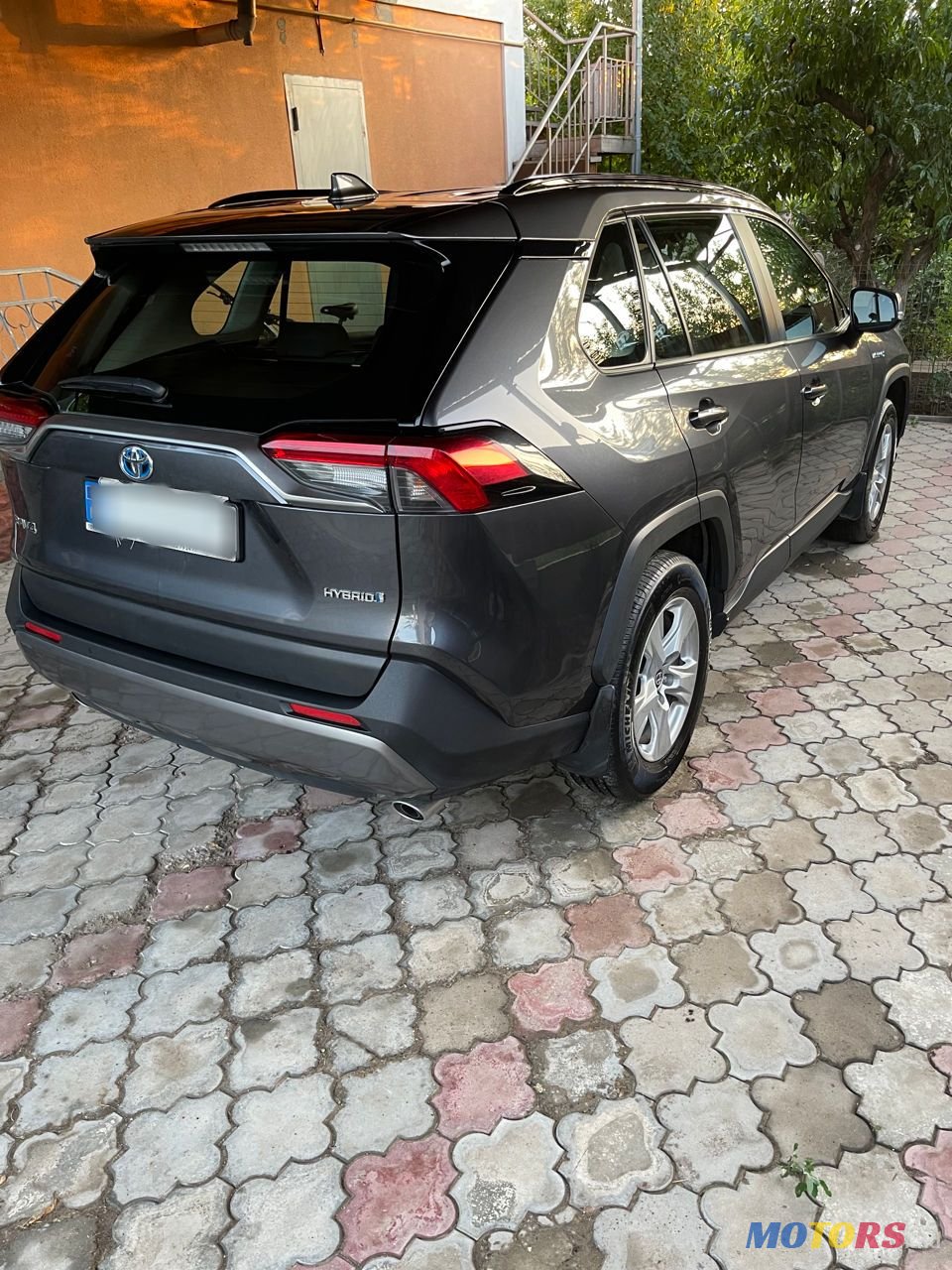 2020' Toyota RAV4 photo #5