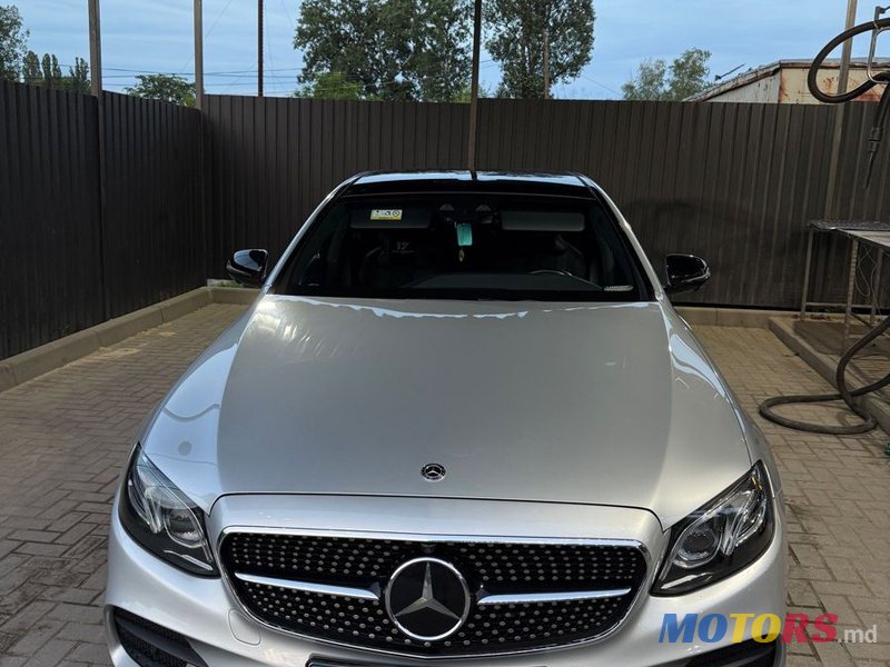 2019' Mercedes-Benz E-Class photo #1