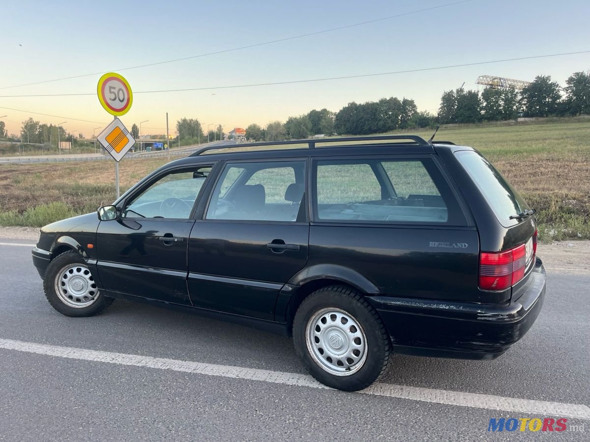 1995' Volkswagen Passat photo #3