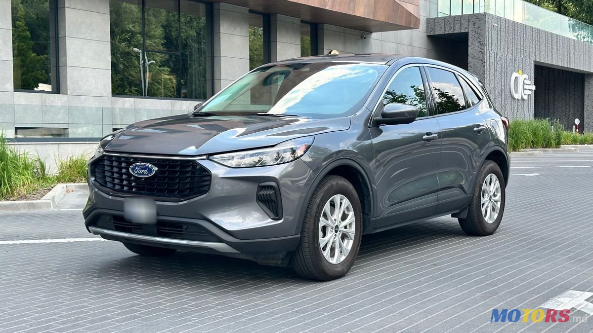 2023' Ford Escape photo #2