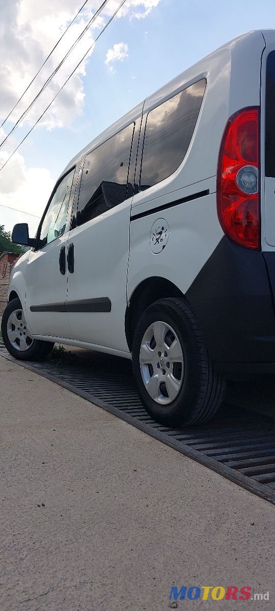 2017' Opel Combo photo #2
