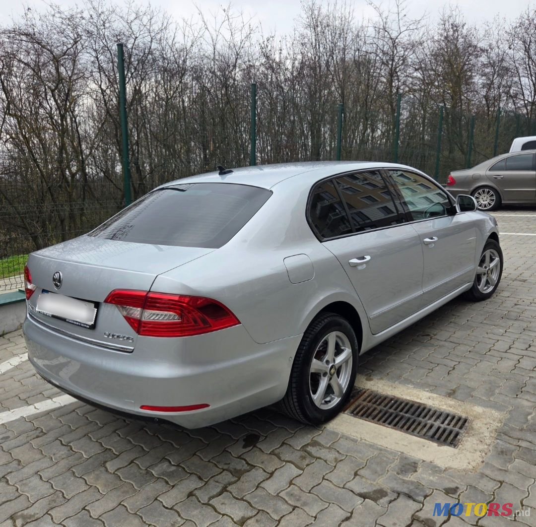 2015' Skoda Superb photo #4